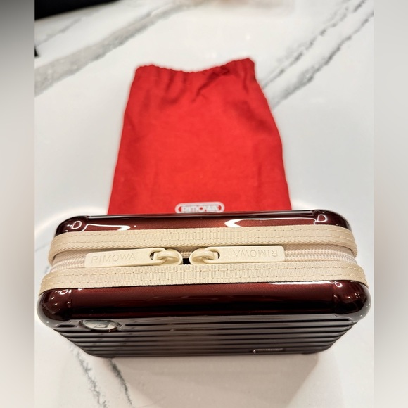 EVA AIR x RIMOWA Rare Burgundy Ruby Red Hard Case - Picture 2 of 3